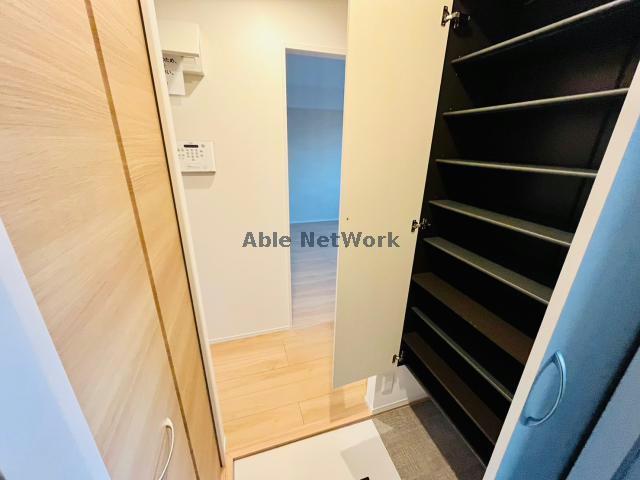 玄関　※同型・現況優先