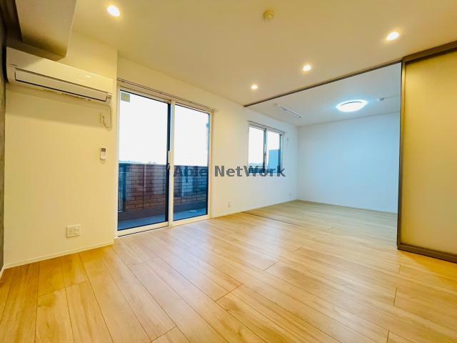 居室・リビング　※同型・現況優先