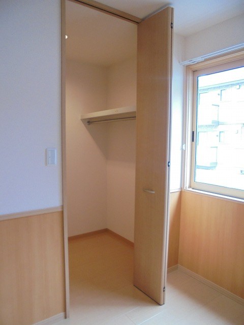 収納　写真は101号室です（参考）