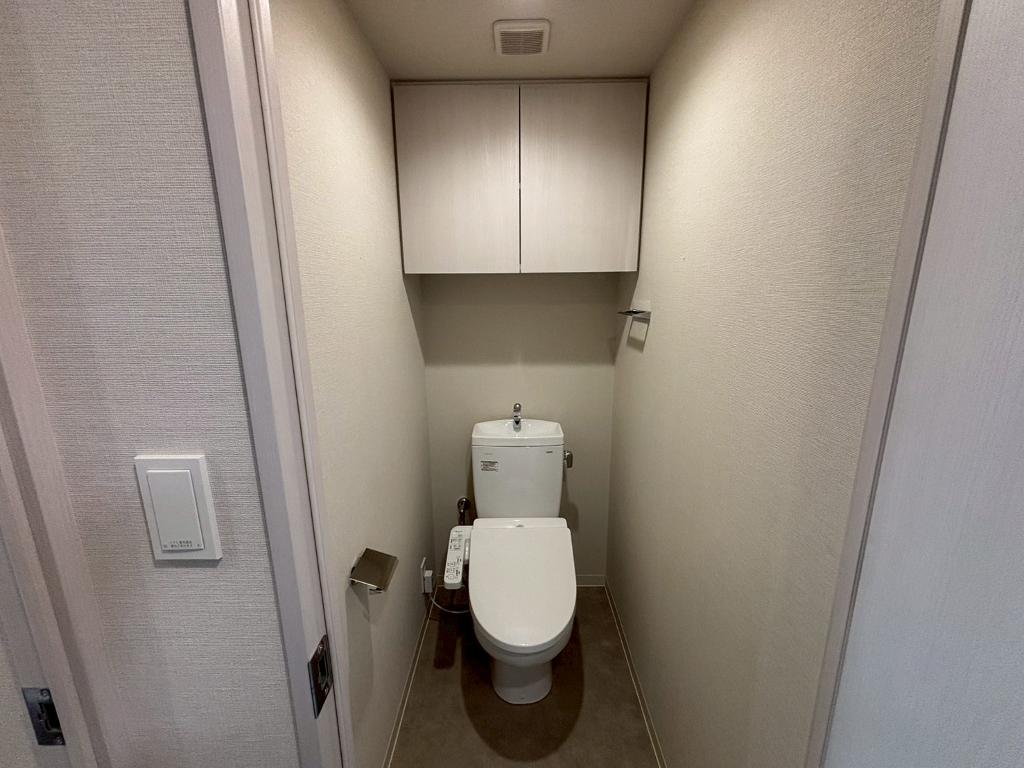 トイレ　シャワー付きトイレ