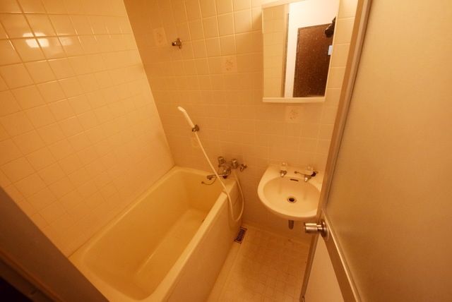 バス・シャワールーム　★お問い合わせはタウンハウジングまで★