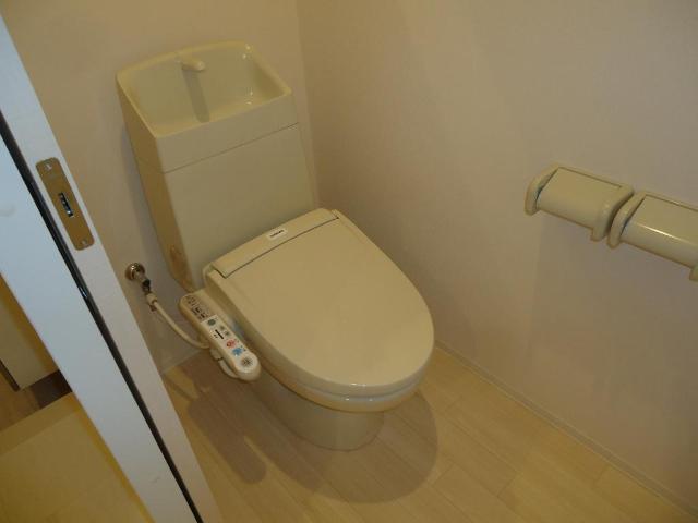 トイレ　シャワー付トイレ