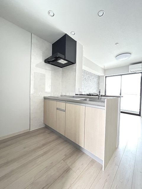 キッチン　※写真は別部屋のものです。（参考）