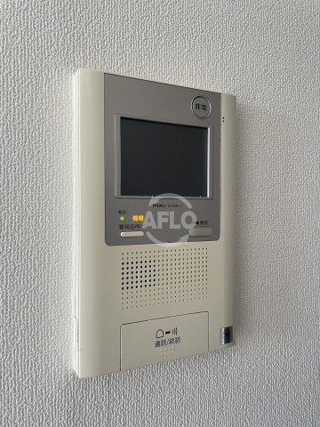 セキュリティ　QCフラット北堀江　モニターホン