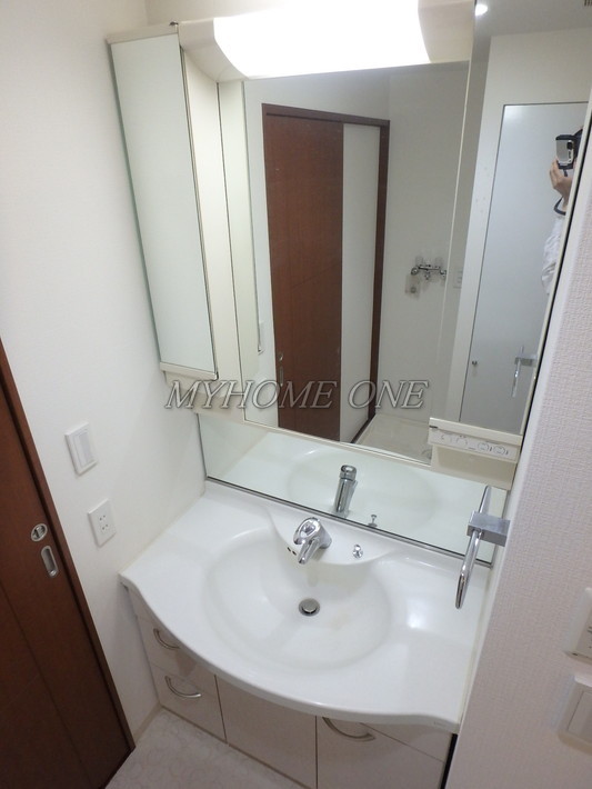 洗面設備　独立洗面台