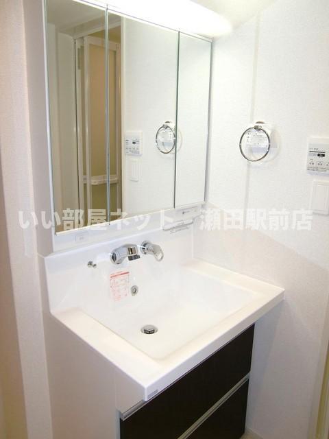 洗面設備　同仕様写真