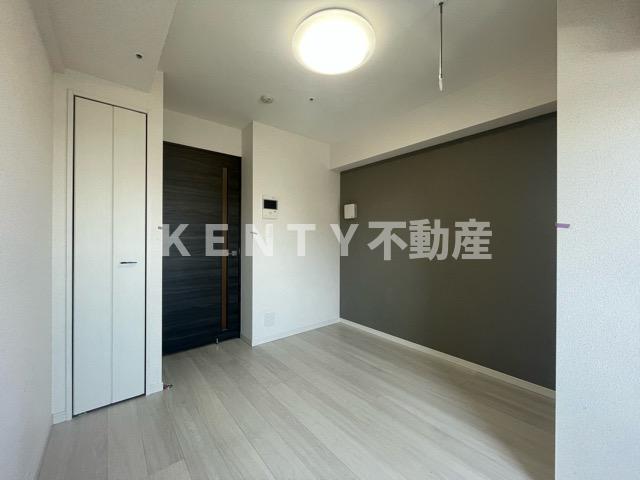 居室・リビング　こちらのリビングで趣味の時間をお楽しみください