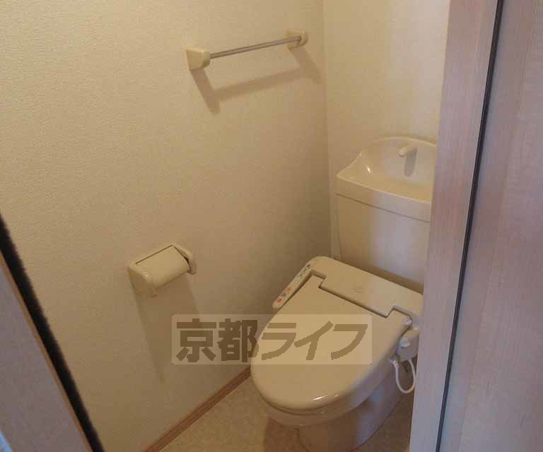 トイレ　清潔感のあるトイレです
