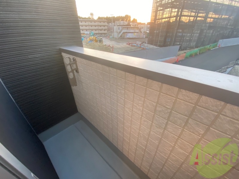 バルコニー　バルコニーがあるので洗濯物は外に干せそうですね～