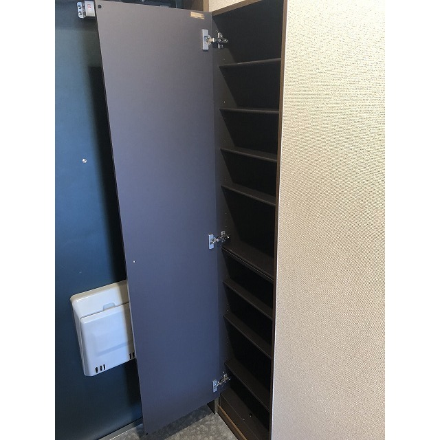 収納　シューズボックス