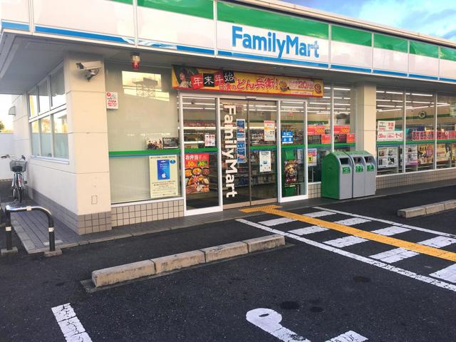 コンビニ　ファミリーマート東くみの木一丁目店（コンビニ）まで274m