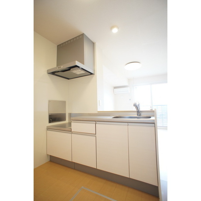 キッチン　充実したキッチンセット