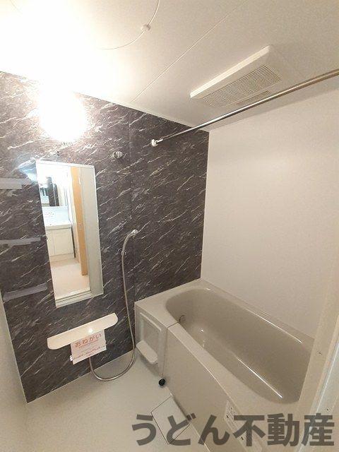 バス・シャワールーム　うどん県のお部屋探しはうどん不動産へ うどんちゃんとLINE