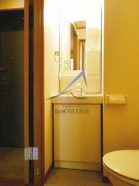 洗面設備　洗面台です。