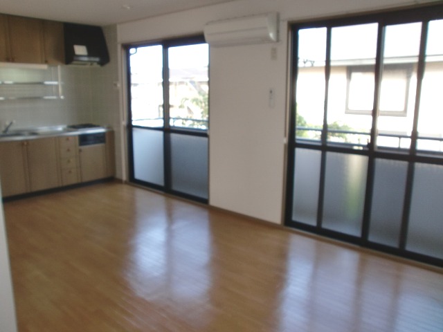 居室・リビング　広いリビングです。