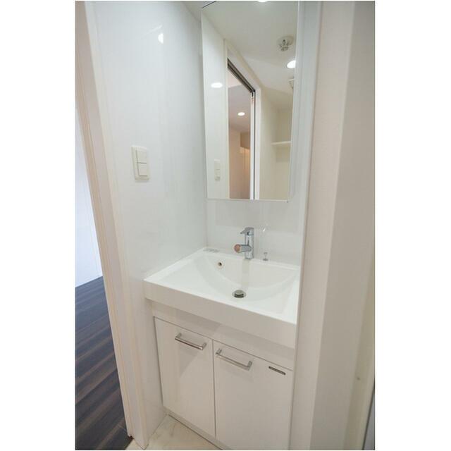 洗面設備　※同仕様写真含む