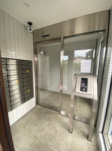 エントランス　☆オートロック完備☆