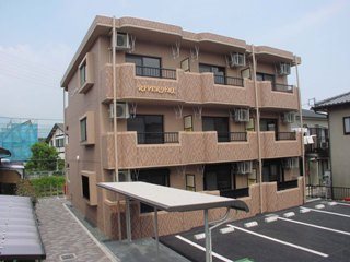 建物外観　礼金更新料なしのマンションです。