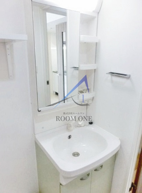 洗面設備　洗面台です。