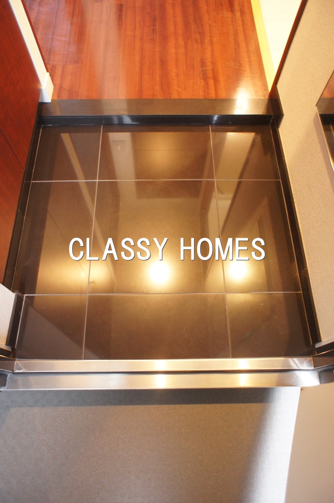 玄関　2010年竣工　スカイコート北品川：玄関