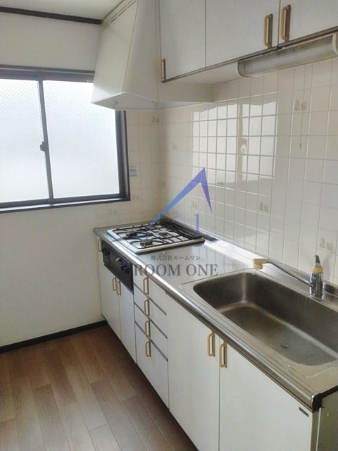 キッチン　キッチンです。