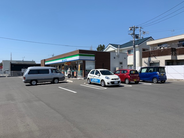 コンビニ　ファミリーマート 浜松上島五丁目店（コンビニ）まで638m
