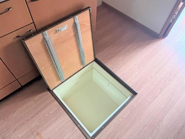 その他部屋・スペース　床下収納
