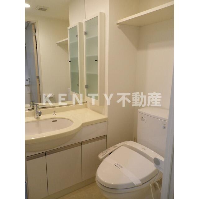 洗面設備　使いやすい洗面所です