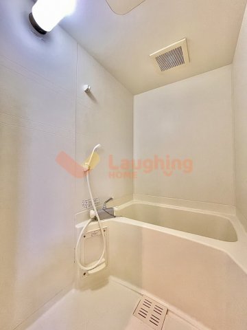 バス・シャワールーム　コンパクトで使いやすいお風呂です※別号室の写真になります