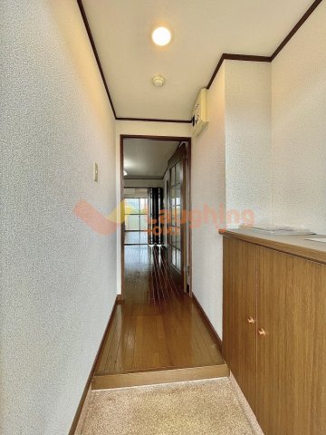 玄関　きれいな玄関です※別号室の写真になります