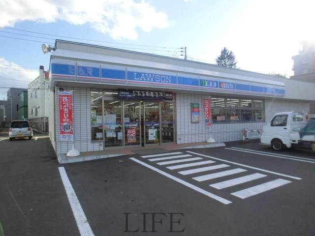 コンビニ　ローソン厚別駅前店（コンビニ）まで485m