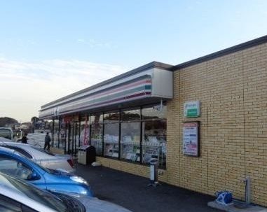 コンビニ　セブンイレブン北本中丸８丁目店（コンビニ）まで600m