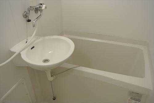 バス・シャワールーム　バス