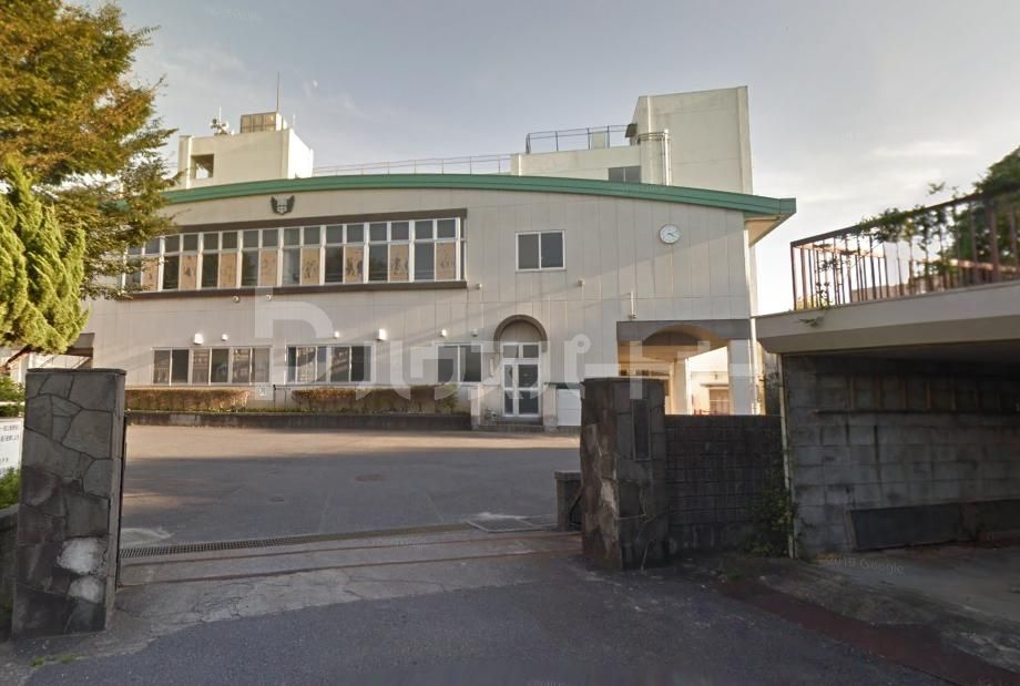 中学校　松戸市立小金南中学校（中学校）まで1450m