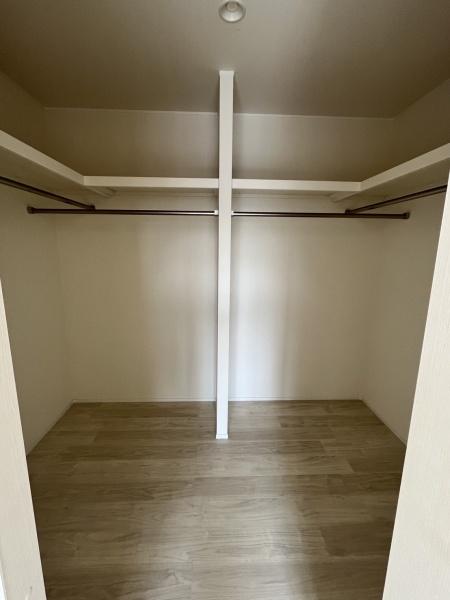 収納　ウォークインクローゼットです