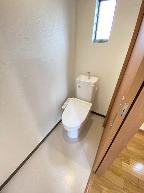 トイレ　シャワー付きトイレ