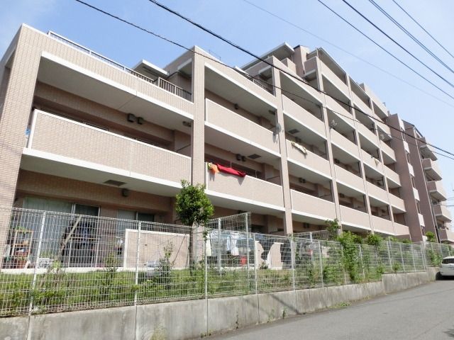 建物外観　お部屋探しはタウンハウジング蘇我店にお任せ下さい♪