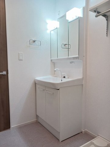 洗面設備　洗面所です