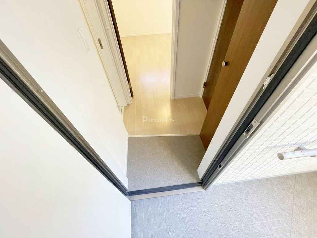 玄関　エントランス