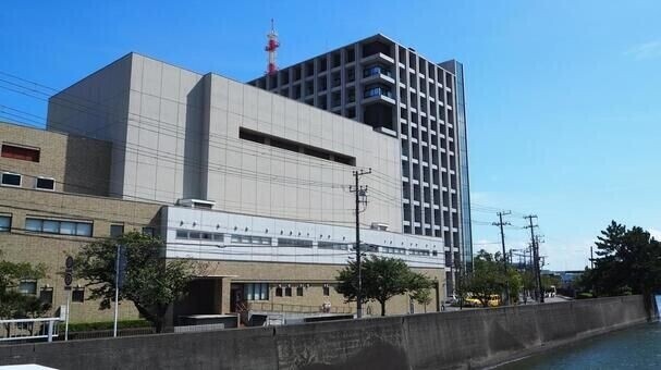 役所　浦安市役所（役所）まで487m