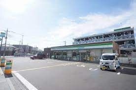 コンビニ　ファミリーマート 錦二丁目店（コンビニ）まで57m