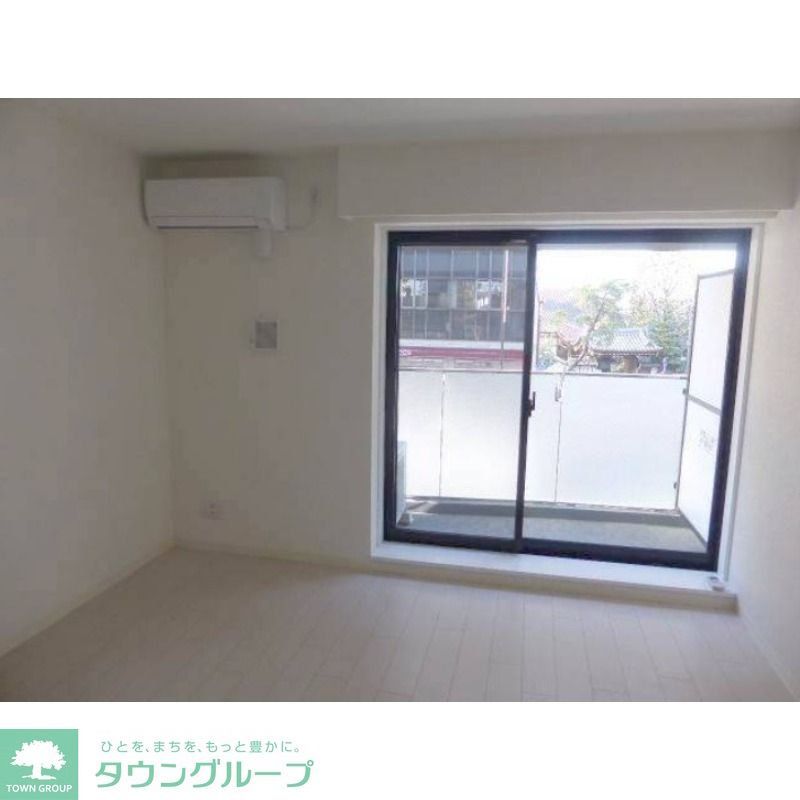 居室・リビング　※別部屋参考写真※