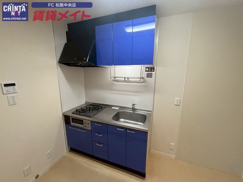 キッチン　反転タイプ参考写真