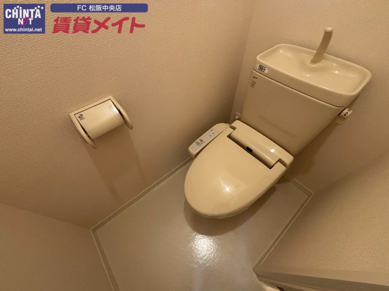 トイレ　反転タイプ参考写真