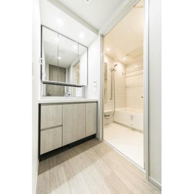 洗面設備　※写真は同タイプ住戸です。
