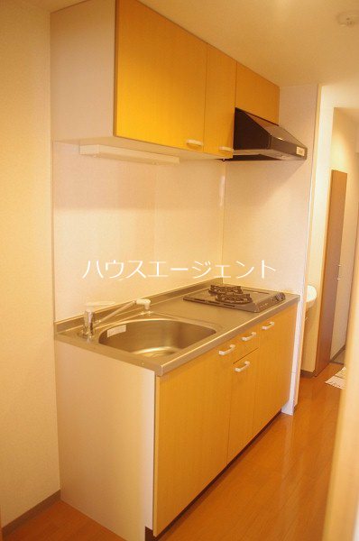 キッチン　2口ガスココンロ付のキッチン。※参考画像