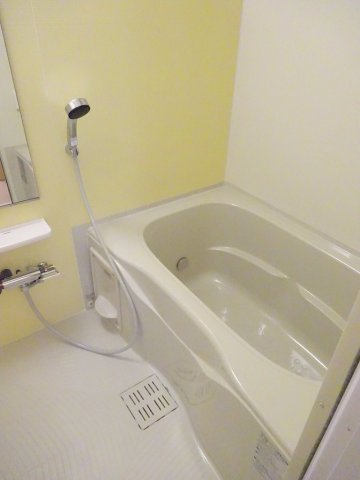 トイレ　落ち着いた色調のトイレです