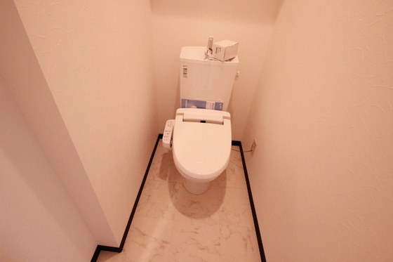 トイレ　※別部屋の写真です