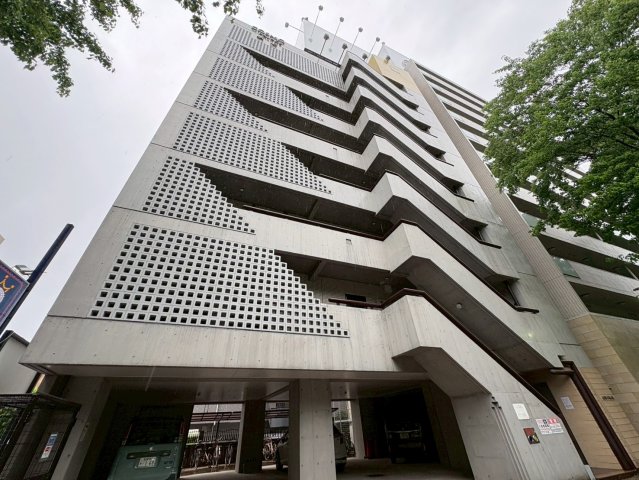 建物外観　コア・パレス