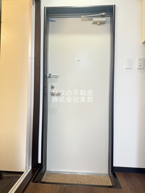 玄関　すっきりシンプルな玄関スペースです！